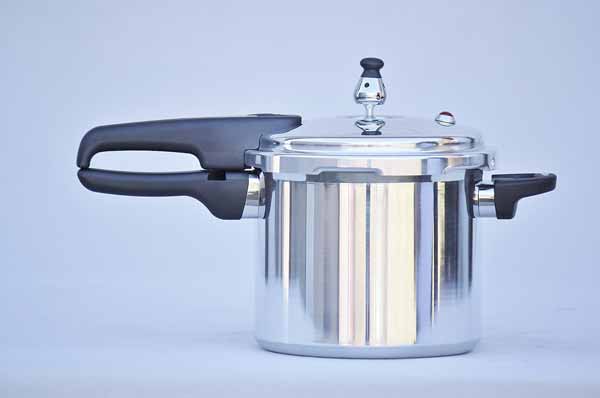 Part 92140A(92140) Pressure Cooker 4 Qt, by T-fal Wearever, Single Item,  Great V 