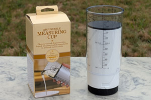 Adjustable Measuring Cup